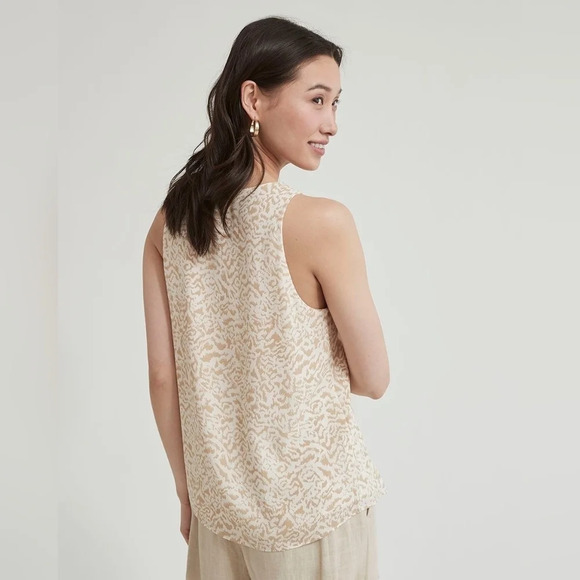 RW  & Co [XL] Silky Crepe Square-Neck Cami - Picture 3 of 4